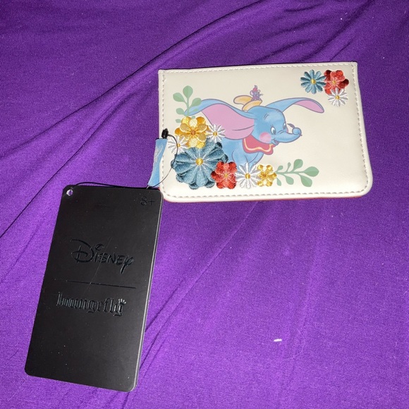Disney Loungefly Dumbo Card Holder - Picture 1 of 4